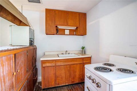 Casa en venta en Lake Wales, Florida, 6 dormitorios, 519.23 m2 № 1539934 - foto 24