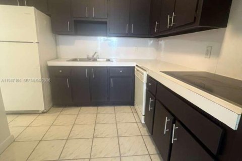 Condo à North Miami Beach, Floride, 1 chambre  № 2063401