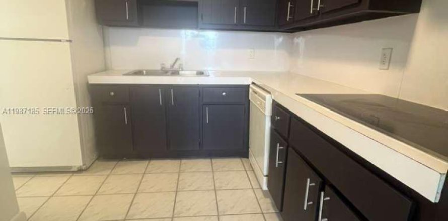 Condo à North Miami Beach, Floride, 1 chambre  № 2063401