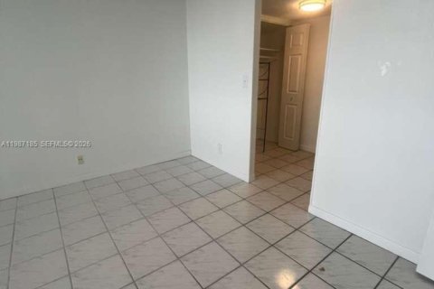 Copropriété à louer à North Miami Beach, Floride: 1 chambre, 73.39 m2 № 2063401 - photo 8
