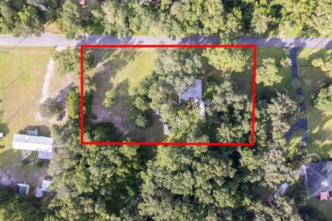 House in San Mateo, Florida 2 bedrooms, 175.4 sq.m. № 1883182 - photo 10