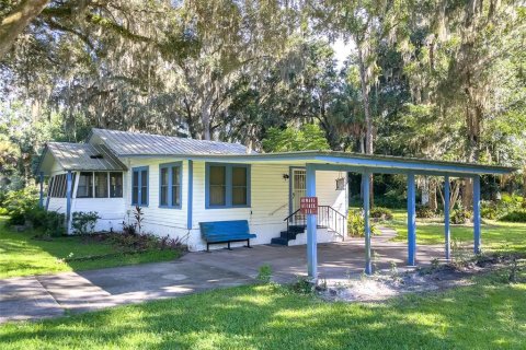 House in San Mateo, Florida 2 bedrooms, 175.4 sq.m. № 1883182 - photo 24