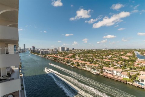 Condominio en venta en Hollywood, Florida, 2 dormitorios, 113.43 m2 № 1868052 - foto 20