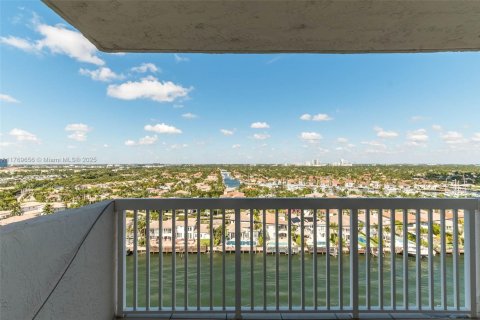 Condominio en venta en Hollywood, Florida, 2 dormitorios, 113.43 m2 № 1868052 - foto 21
