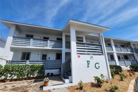 Condo in Englewood, Florida, 2 bedrooms  № 1616046 - photo 1