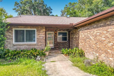 House in Orange City, Florida 3 bedrooms, 172.05 sq.m. № 2200759 - photo 6