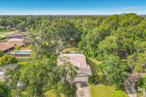 House in Orange City, Florida 3 bedrooms, 172.05 sq.m. № 2200759 - photo 7