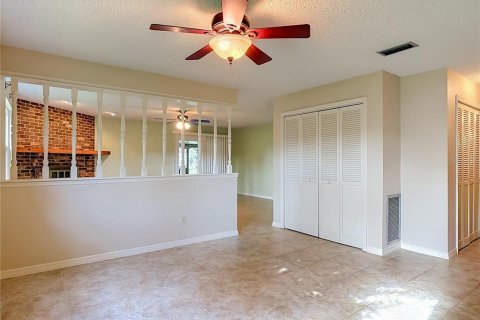 House in Orange City, Florida 3 bedrooms, 172.05 sq.m. № 2200759 - photo 16