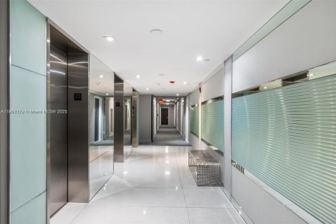 Купить кондоминиум в Авентура, Флорида 1 спальня, 84.82м2, № 2053638 - фото 4