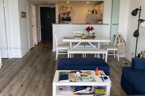 Купить кондоминиум в Авентура, Флорида 1 спальня, 84.82м2, № 2053638 - фото 14