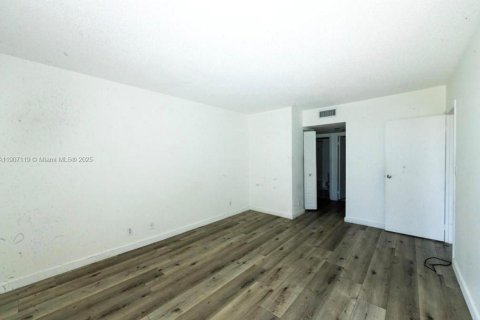 Купить кондоминиум в Авентура, Флорида 1 спальня, 84.82м2, № 2053638 - фото 12