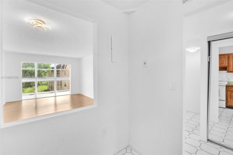 Condo in Sunrise, Florida, 1 bedroom  № 2046766 - photo 20