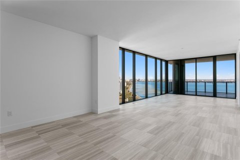 Copropriété à vendre à Tampa, Floride: 3 chambres, 261.52 m2 № 2128319 - photo 4