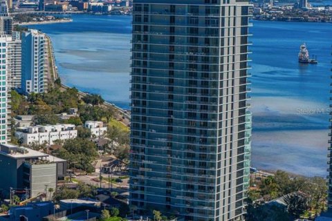 Condo in Tampa, Florida, 3 bedrooms № 2128319