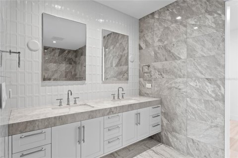 Copropriété à vendre à Tampa, Floride: 3 chambres, 261.52 m2 № 2128319 - photo 24