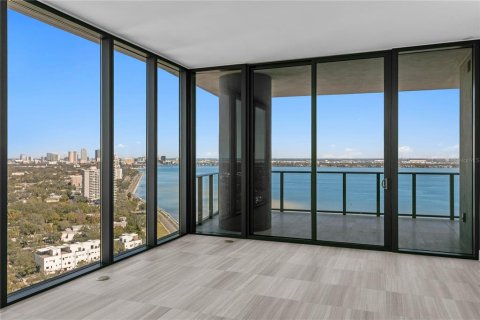 Copropriété à vendre à Tampa, Floride: 3 chambres, 261.52 m2 № 2128319 - photo 5
