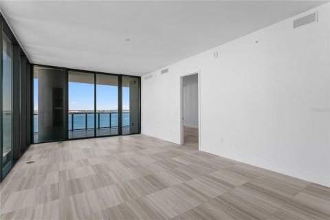 Copropriété à vendre à Tampa, Floride: 3 chambres, 261.52 m2 № 2128319 - photo 18