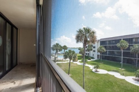 Condo à Boynton Beach, Floride, 2 chambres  № 2295450