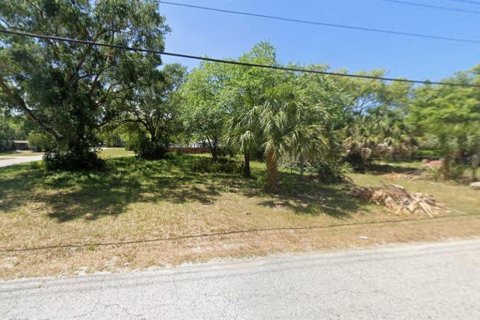 Terrain à New Port Richey, Floride № 2347915