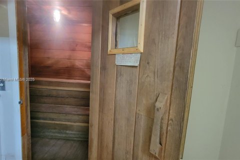 Copropriété à vendre à Miami, Floride: 3 chambres, 153.47 m2 № 1859094 - photo 9