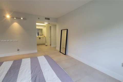 Copropriété à vendre à Miami, Floride: 3 chambres, 153.47 m2 № 1859094 - photo 25