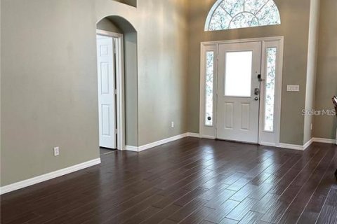 Casa en venta en Clermont, Florida, 5 dormitorios, 214.51 m2 № 2107397 - foto 3