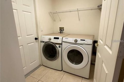 Casa en venta en Clermont, Florida, 5 dormitorios, 214.51 m2 № 2107397 - foto 19
