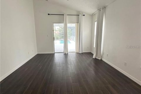 Casa en venta en Clermont, Florida, 5 dormitorios, 214.51 m2 № 2107397 - foto 7
