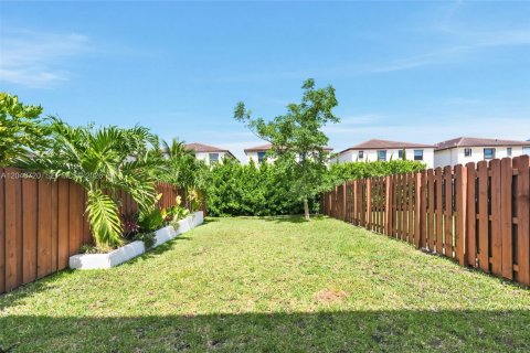 Townhouse in Homestead, Florida 3 bedrooms, 153.38 sq.m. № 2087971 - photo 23