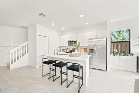 Townhouse in Homestead, Florida 3 bedrooms, 153.38 sq.m. № 2087971 - photo 15