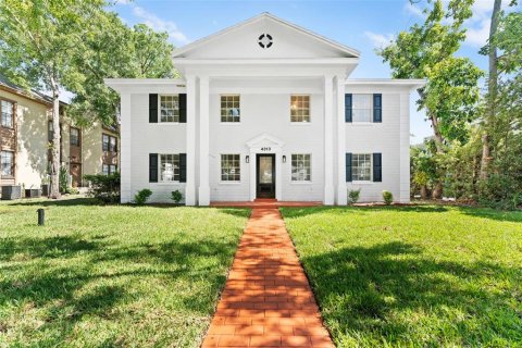 Commercial property in Tampa, Florida 319.96 sq.m. № 1806806 - photo 3