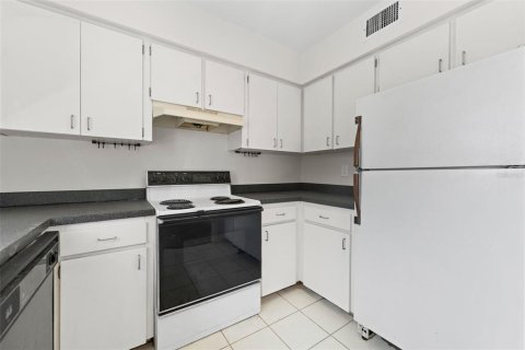 Commercial property in Tampa, Florida 319.96 sq.m. № 1806806 - photo 29