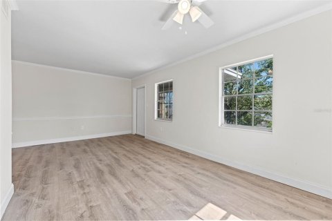 Commercial property in Tampa, Florida 319.96 sq.m. № 1806806 - photo 25