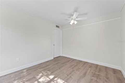 Commercial property in Tampa, Florida 319.96 sq.m. № 1806806 - photo 17