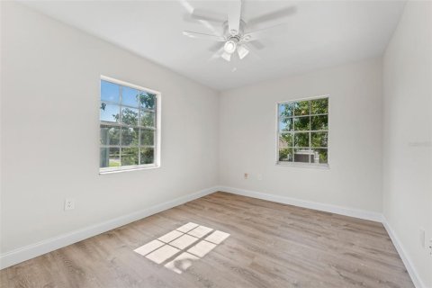 Commercial property in Tampa, Florida 319.96 sq.m. № 1806806 - photo 30