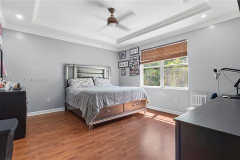 Купить виллу или дом в Хомстед, Флорида 5 спален, 232.35м2, № 2043501 - фото 18