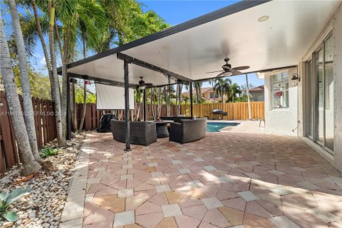 Купить виллу или дом в Хомстед, Флорида 5 спален, 232.35м2, № 2043501 - фото 27