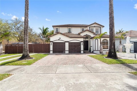 Купить виллу или дом в Хомстед, Флорида 5 спален, 232.35м2, № 2043501 - фото 30