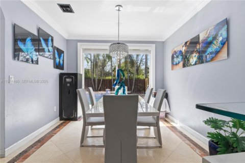 Купить виллу или дом в Хомстед, Флорида 5 спален, 232.35м2, № 2043501 - фото 7