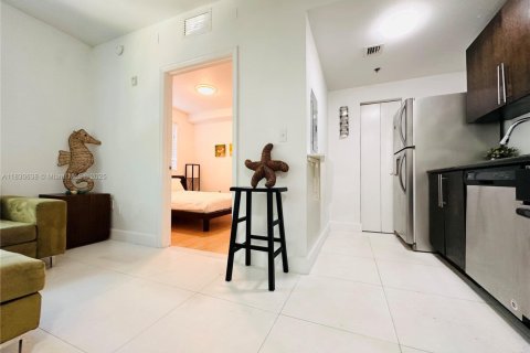 Condo in Miami Beach, Florida, 1 bedroom  № 1814123 - photo 14