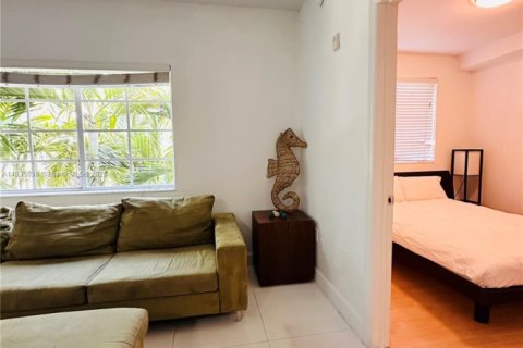 Condo in Miami Beach, Florida, 1 bedroom  № 1814123 - photo 6
