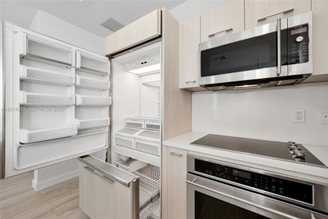 Copropriété à louer à Miami, Floride: 2 chambres, 97.45 m2 № 2076040 - photo 4