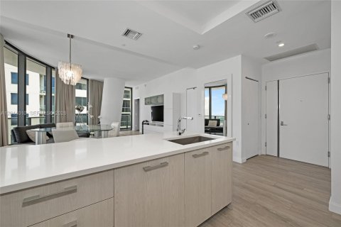 Copropriété à louer à Miami, Floride: 2 chambres, 97.45 m2 № 2076040 - photo 7
