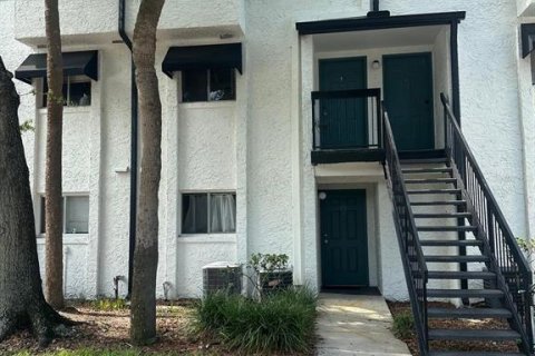 Condo in Orlando, Florida, 2 bedrooms  № 1801687 - photo 1