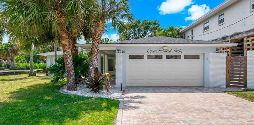 Casa en Clearwater, Florida 3 dormitorios, 164.62 m2 № 2217969