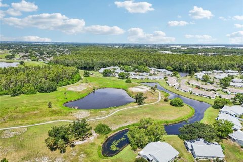 Condo in Sun City Center, Florida, 2 bedrooms  № 1844404 - photo 30
