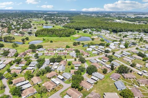 Condo in Sun City Center, Florida, 2 bedrooms  № 1844404 - photo 29