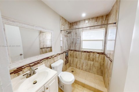 House in Miami Gardens, Florida 3 bedrooms № 1889408 - photo 17