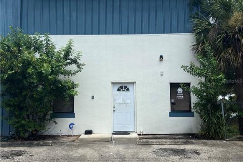 Commercial property in Orlando, Florida № 2213260