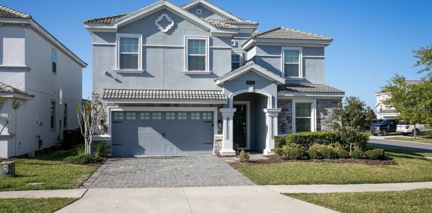 Villa ou maison à Davenport, Floride 8 chambres, 363.15 m2 № 2308912